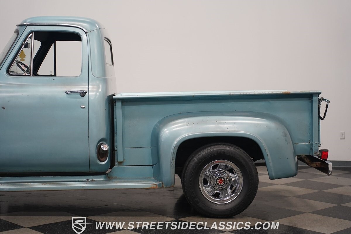 Ford-F-100-1953-Pickup-Truck-25