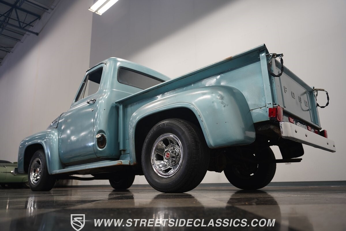 Ford-F-100-1953-Pickup-Truck-26