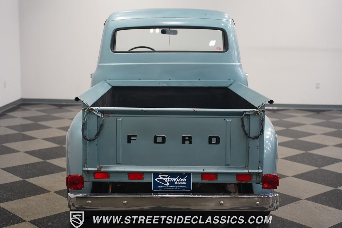Ford-F-100-1953-Pickup-Truck-27