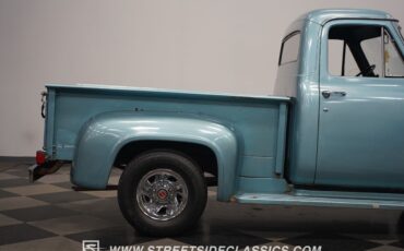 Ford-F-100-1953-Pickup-Truck-31