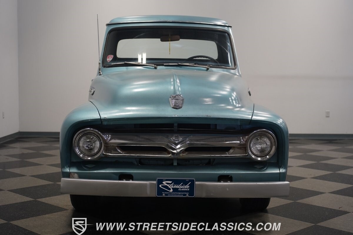Ford-F-100-1953-Pickup-Truck-5