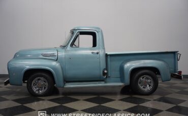Ford-F-100-1953-Pickup-Truck-9