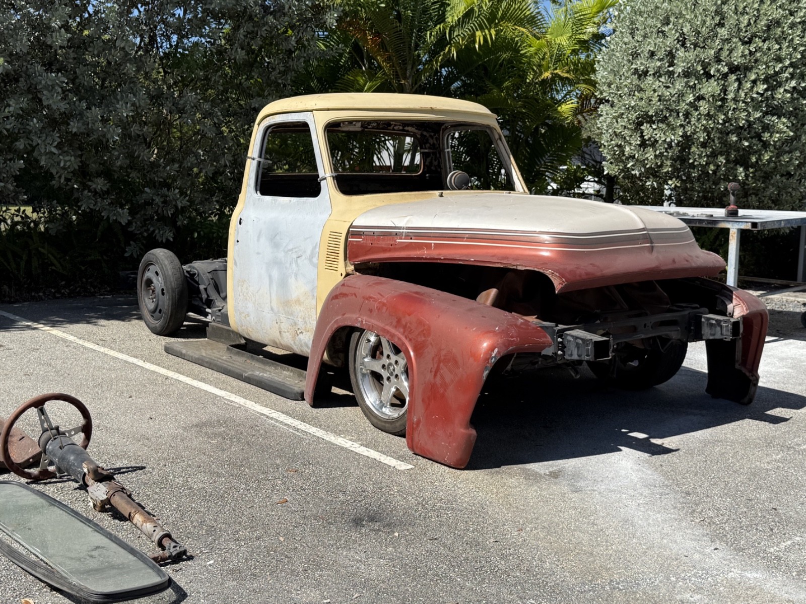 Ford F-100 1954 Standard Cab Pickup
