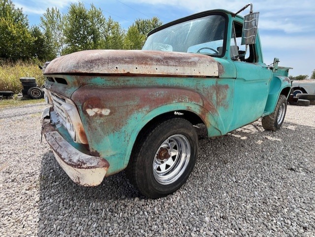 Ford-F-100-1963-Standard-Cab-Pickup-2