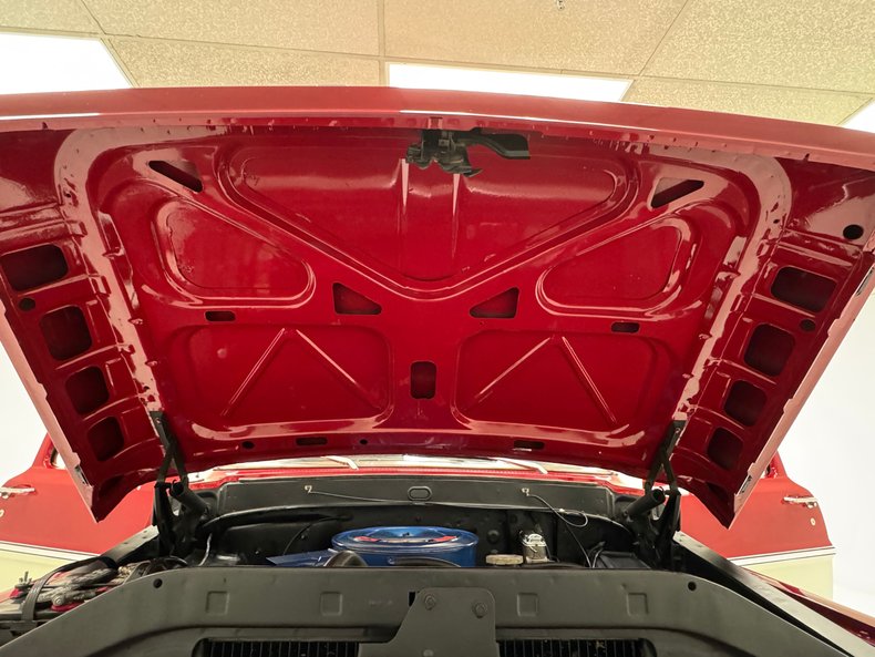 Ford-F-100-1969-Candy-Apple-Red-Black-15