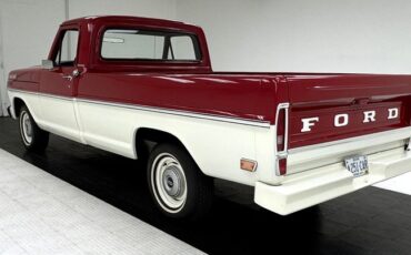 Ford-F-100-1969-Candy-Apple-Red-Black-2