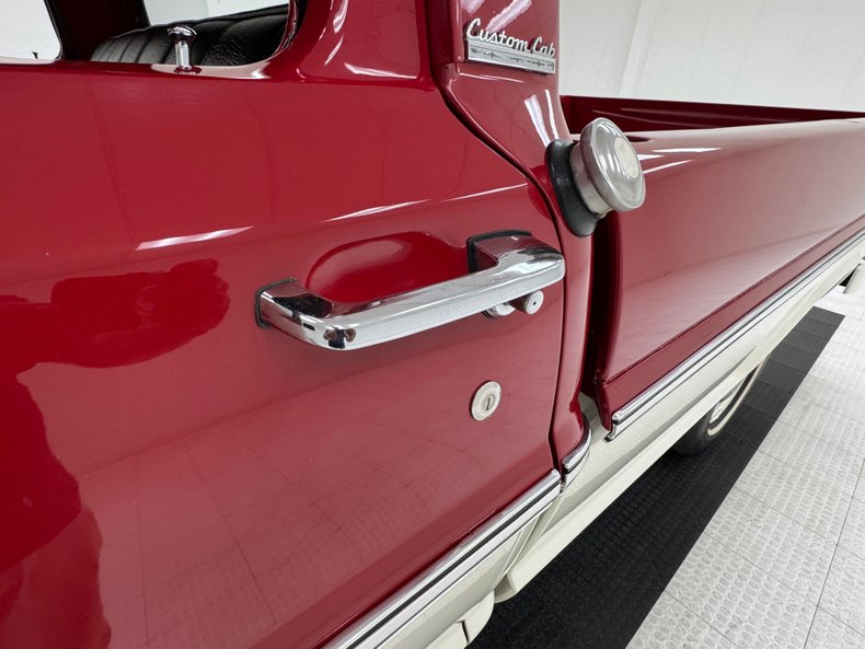 Ford-F-100-1969-Candy-Apple-Red-Black-22