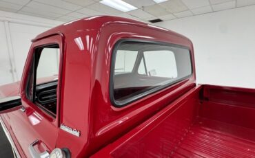 Ford-F-100-1969-Candy-Apple-Red-Black-23