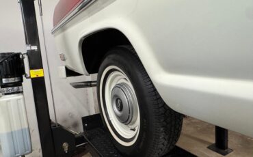 Ford-F-100-1969-Candy-Apple-Red-Black-29