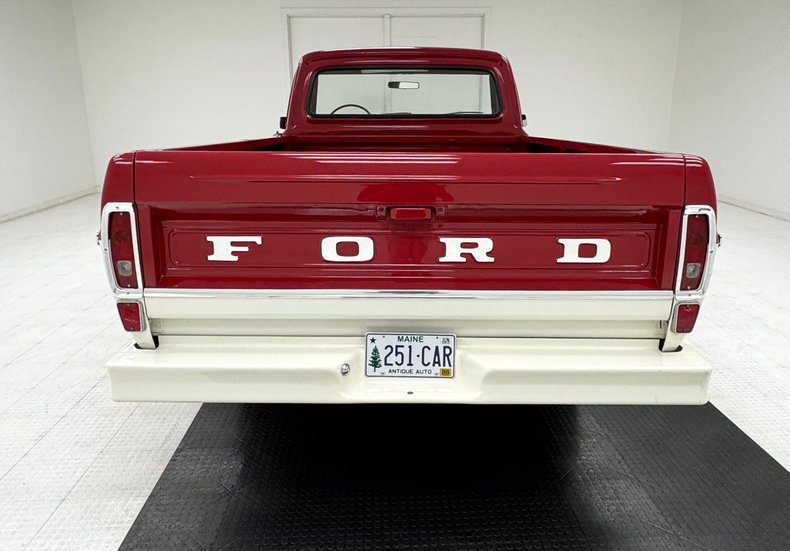 Ford-F-100-1969-Candy-Apple-Red-Black-3