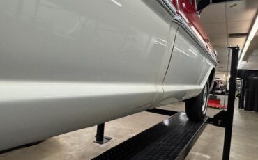 Ford-F-100-1969-Candy-Apple-Red-Black-31