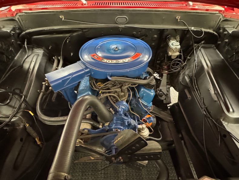 Ford-F-100-1969-Candy-Apple-Red-Black-34