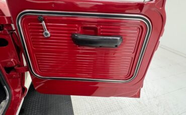Ford-F-100-1969-Candy-Apple-Red-Black-41