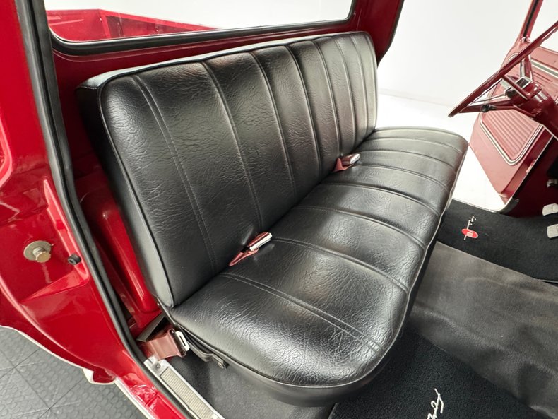 Ford-F-100-1969-Candy-Apple-Red-Black-44