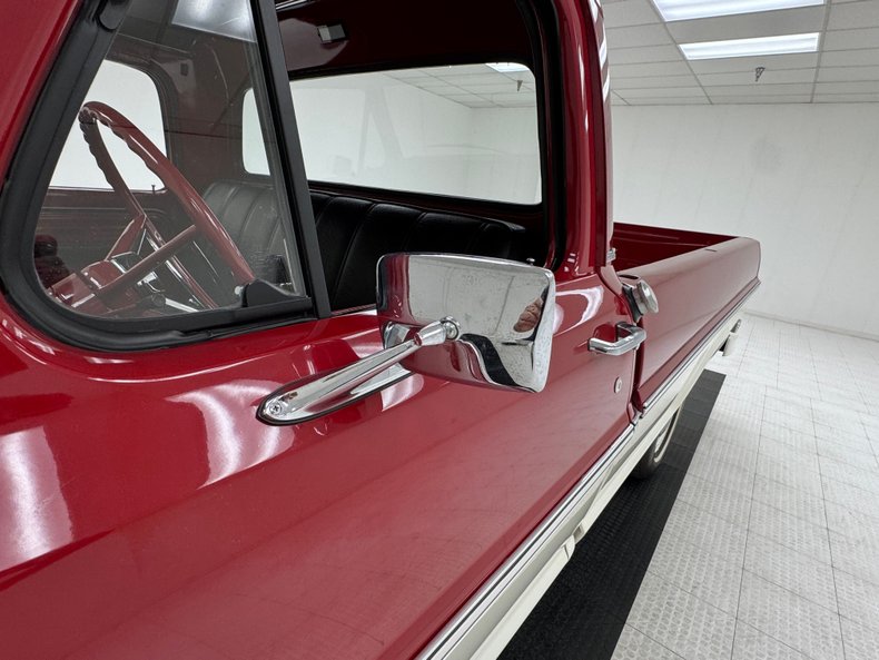 Ford-F-100-1969-Candy-Apple-Red-Black-7