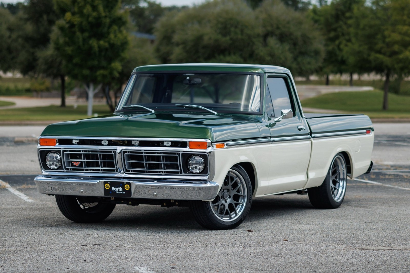 Ford-F-100-1973-Truck-2