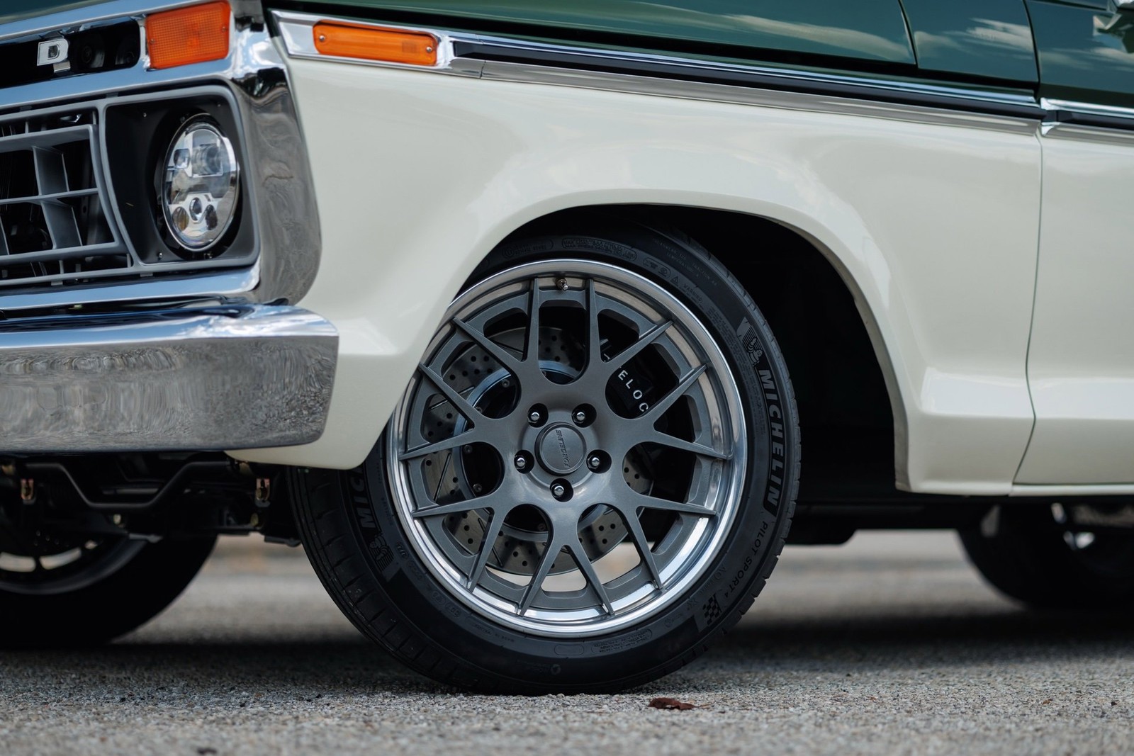 Ford-F-100-1973-Truck-21