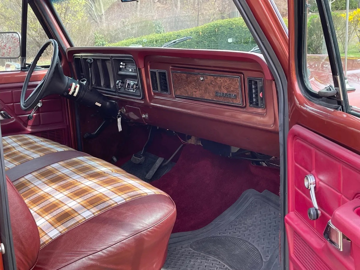 Ford-F-150-1979-Medium-Vegaro-And-Cream-Medium-Vegaro-And-Plaid-12