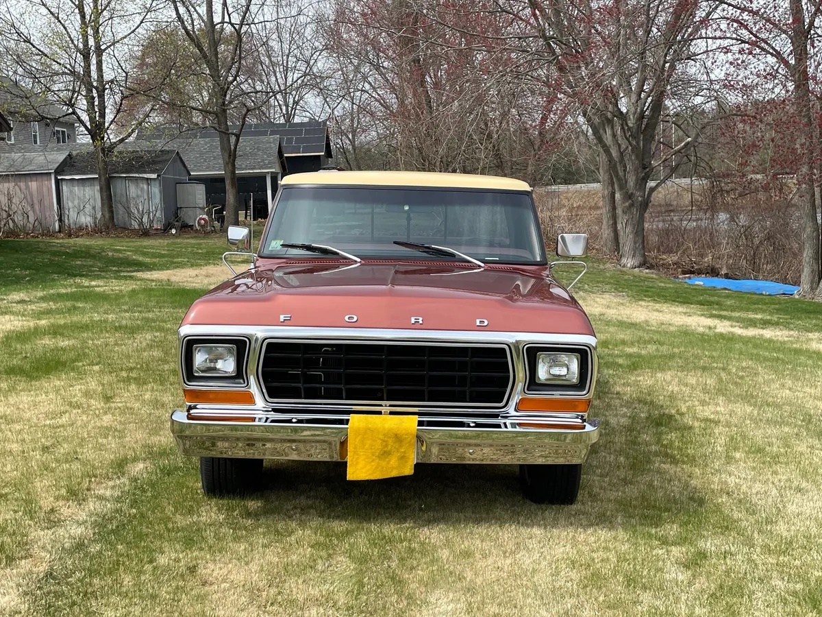 Ford-F-150-1979-Medium-Vegaro-And-Cream-Medium-Vegaro-And-Plaid-2