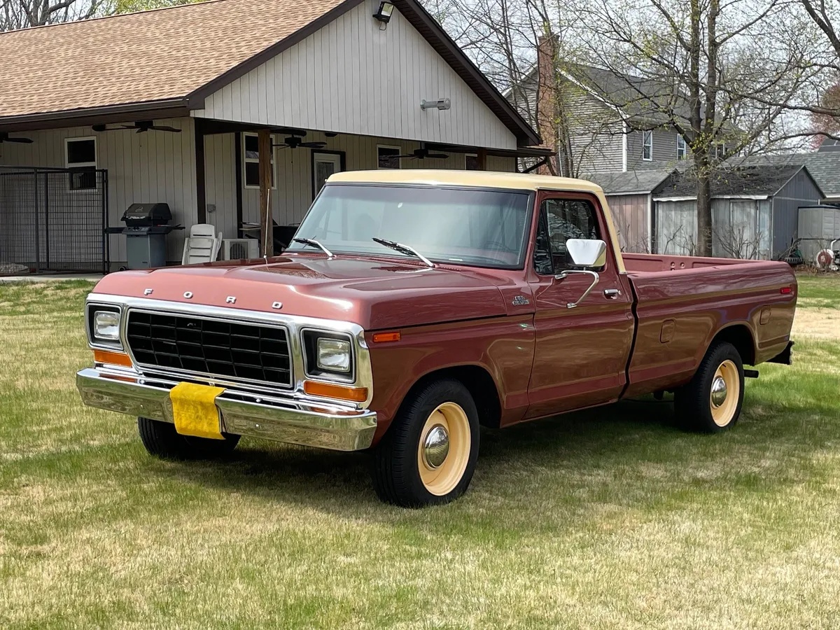 Ford-F-150-1979-Medium-Vegaro-And-Cream-Medium-Vegaro-And-Plaid-3