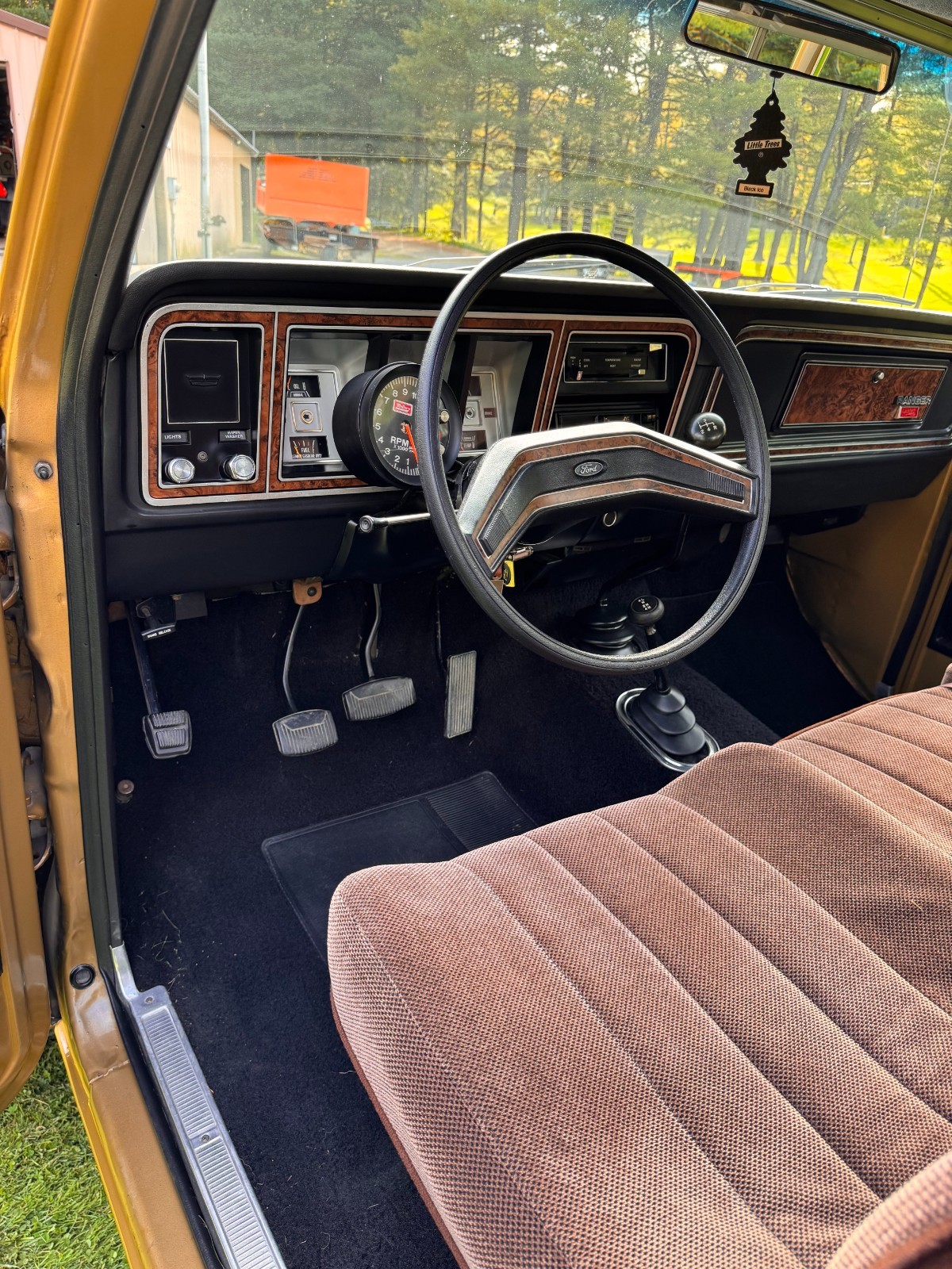 Ford-F-150-1979-Standard-Cab-Pickup-24
