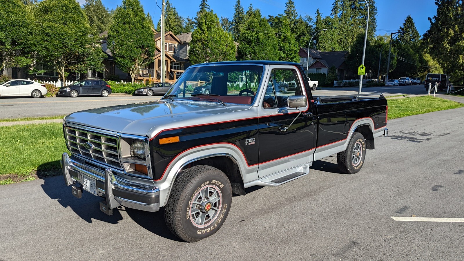 Ford-F-150-1985-Standard-Cab-Pickup-2