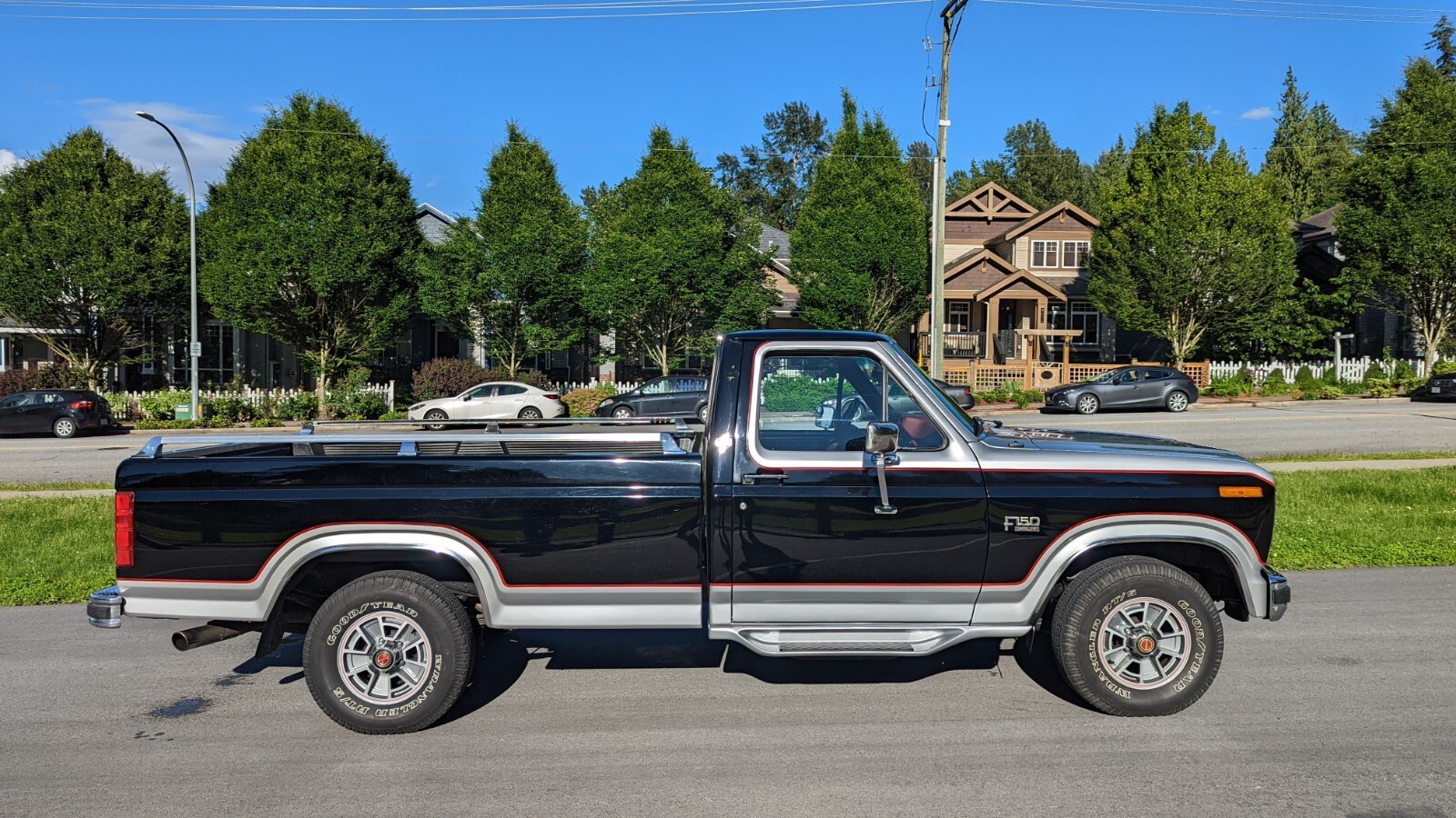 Ford-F-150-1985-Standard-Cab-Pickup-3