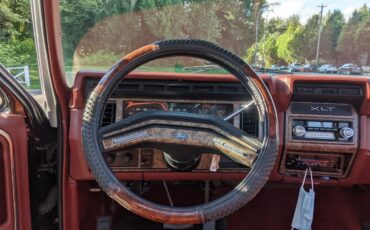 Ford-F-150-1985-Standard-Cab-Pickup-7