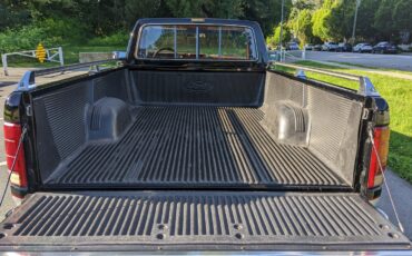 Ford-F-150-1985-Standard-Cab-Pickup-9