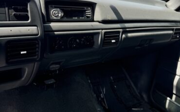 Ford-F-150-1993-Pickup-Truck-6