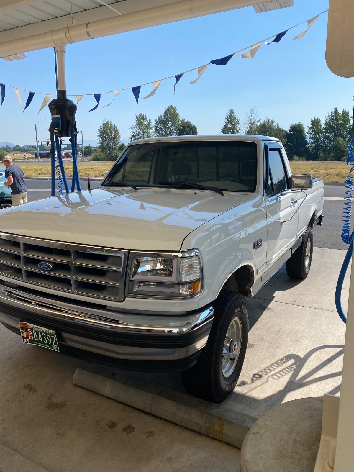 Ford F-150 1993 Standard Cab Pickup