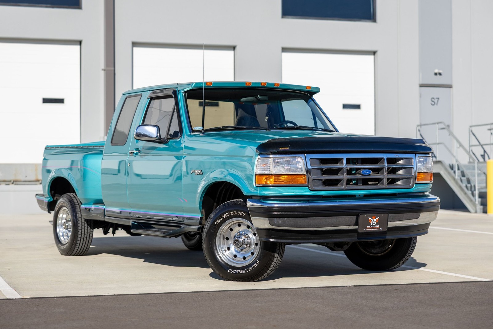 Ford F-150 1995 Pickup (Truck)