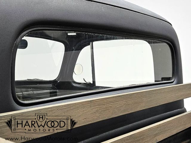 Ford-F-2-1951-Pickup-28