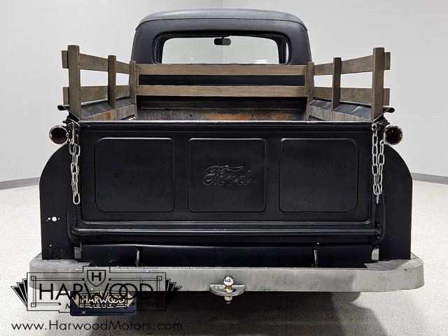 Ford-F-2-1951-Pickup-4