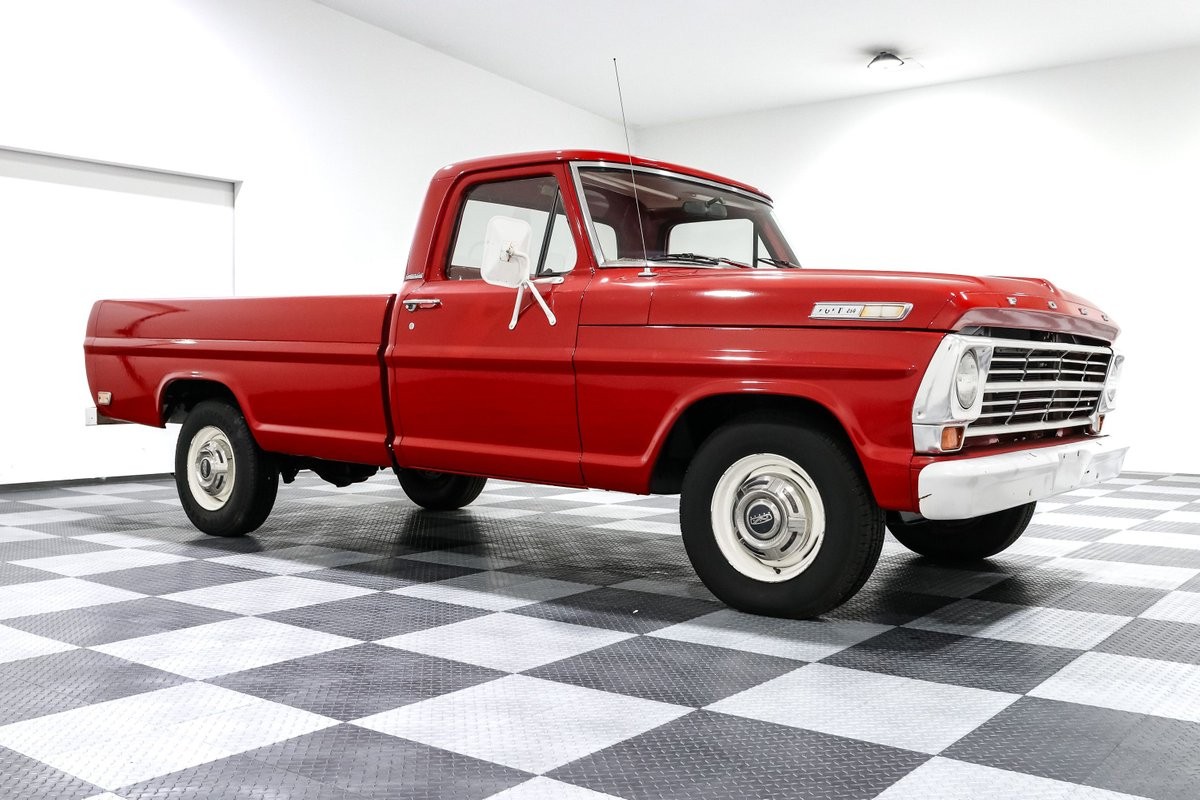 Ford F-250 1968 Truck