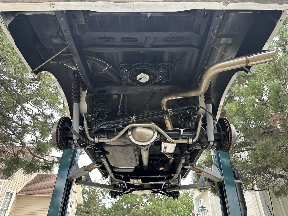 Ford-F-250-1975-Performance-White-Black-11