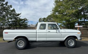 Ford-F-250-1975-Performance-White-Black-4