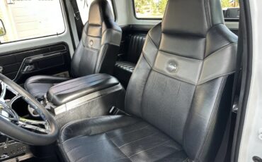 Ford-F-250-1975-Performance-White-Black-7