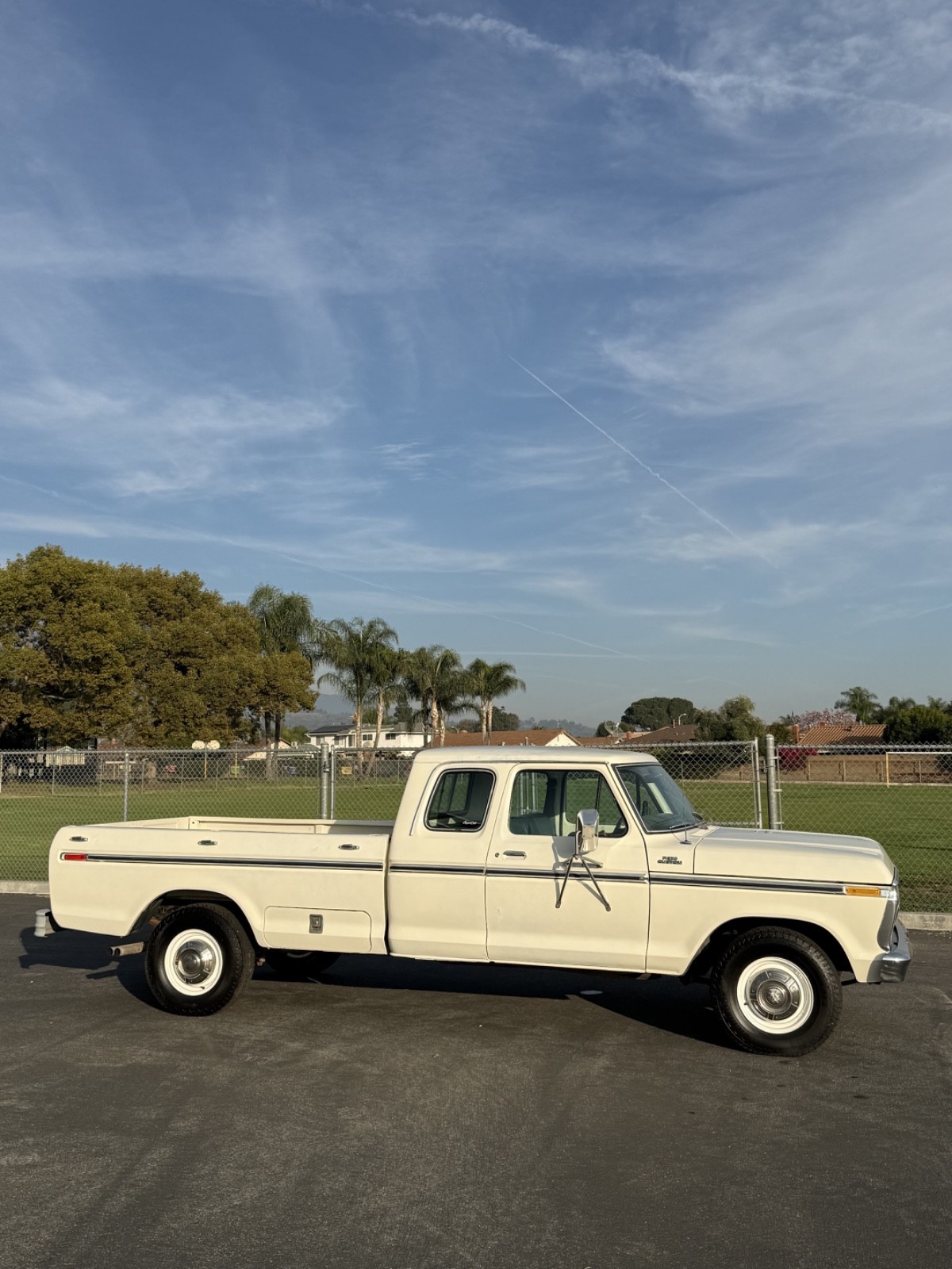 Ford-F-250-1977-Extended-Cab-Pickup-1
