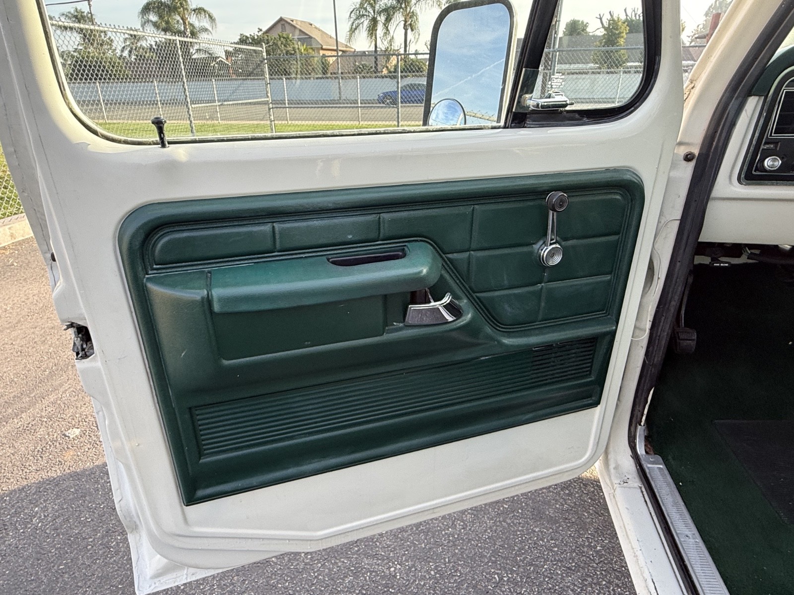 Ford-F-250-1977-Extended-Cab-Pickup-13