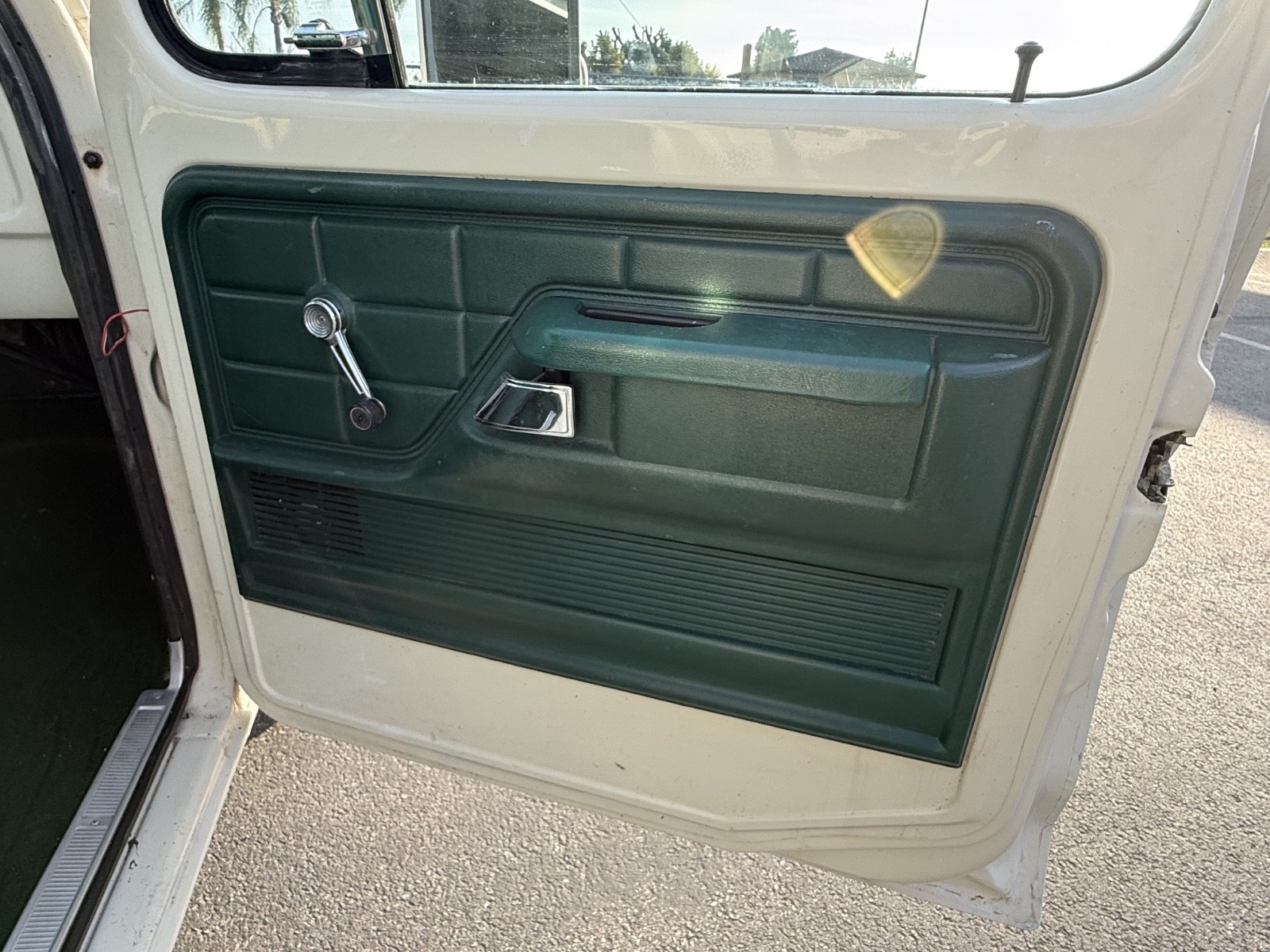 Ford-F-250-1977-Extended-Cab-Pickup-17