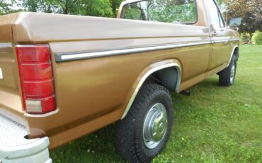 Ford-F-250-1986-Standard-Cab-Pickup-15