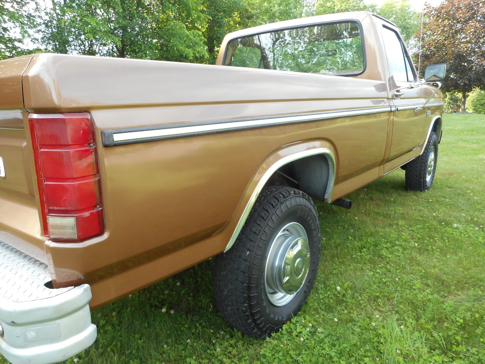 Ford-F-250-1986-Standard-Cab-Pickup-15