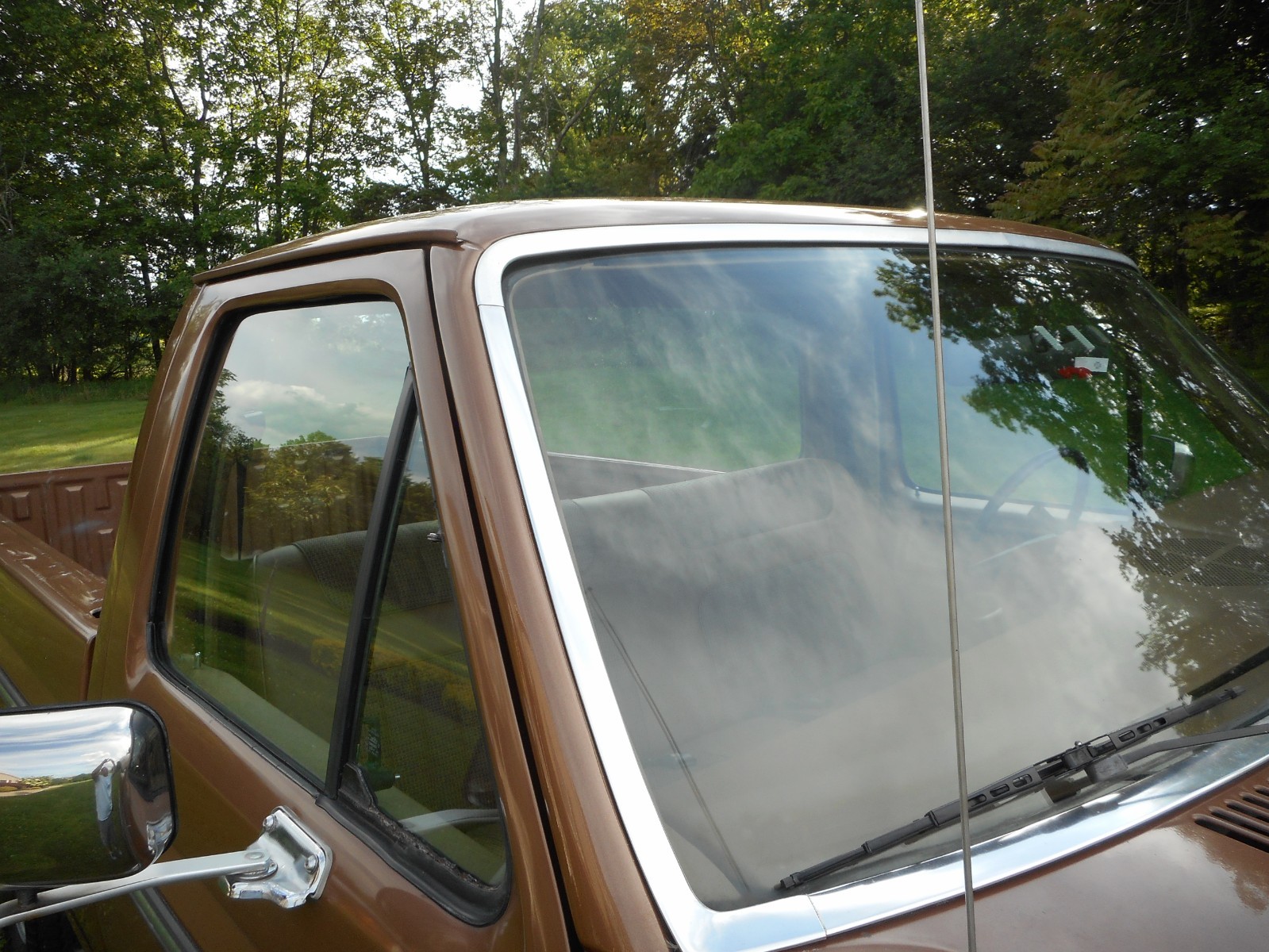 Ford-F-250-1986-Standard-Cab-Pickup-16