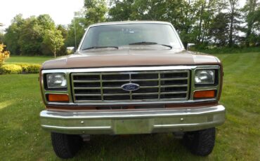 Ford-F-250-1986-Standard-Cab-Pickup-7