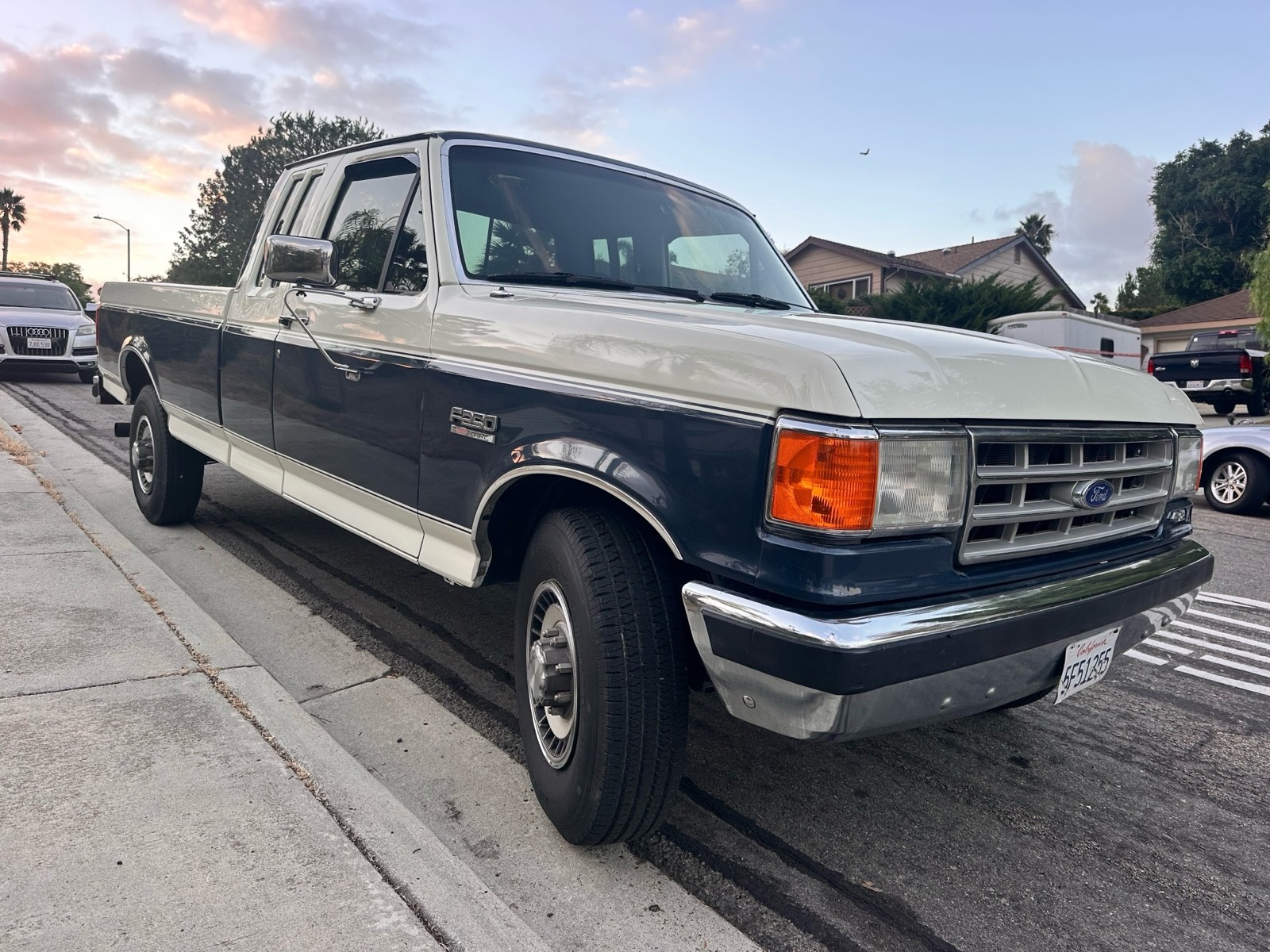 Ford-F-250-1987-Extended-Cab-Pickup-1