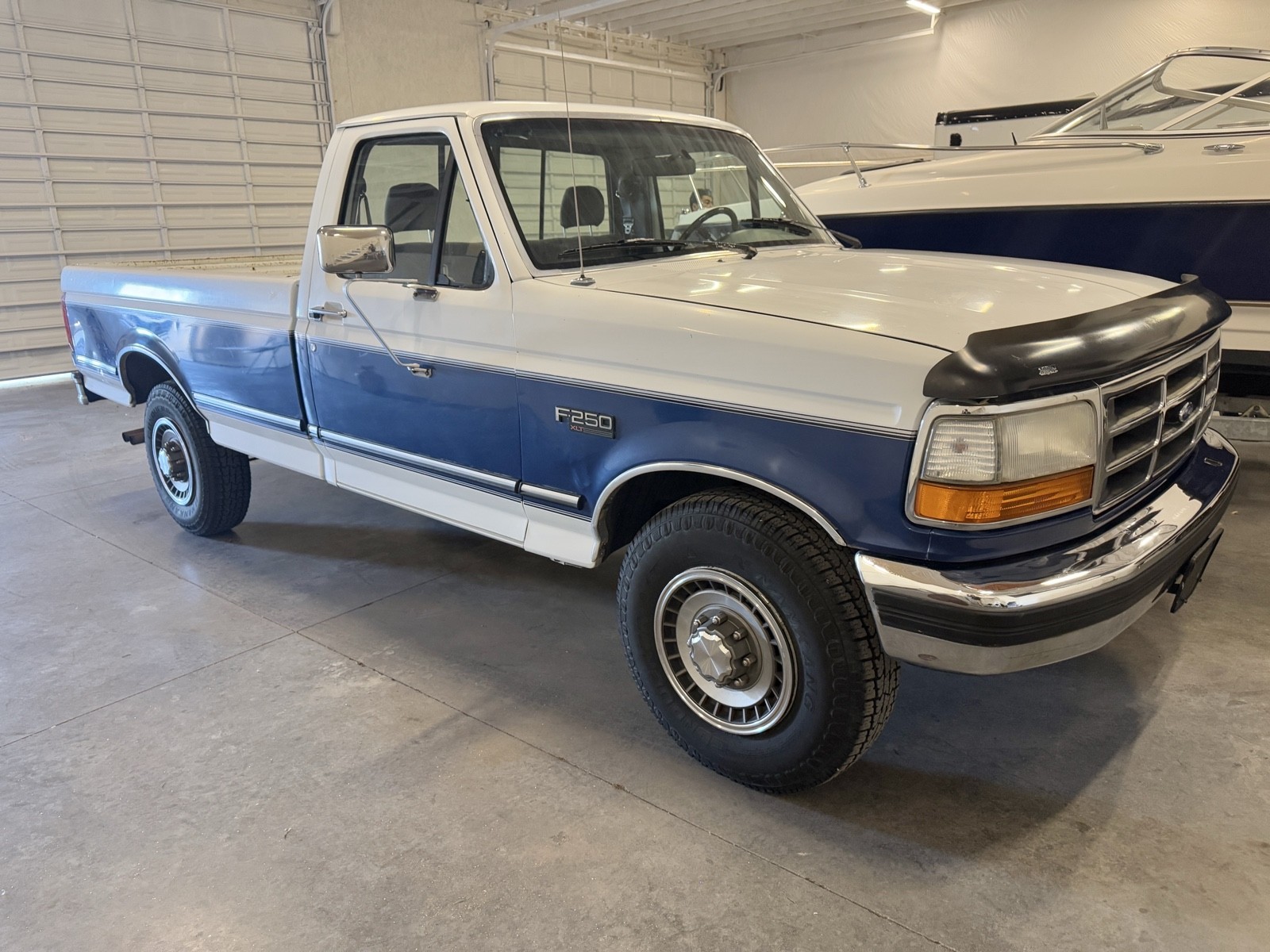 Ford-F-250-1994-Standard-Cab-Pickup-1