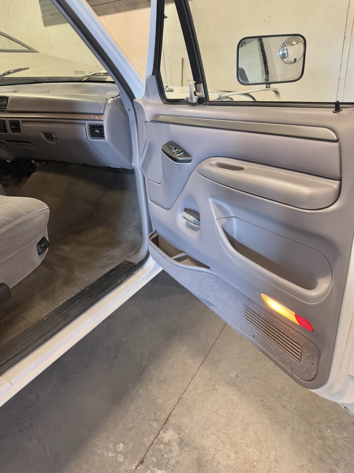 Ford-F-250-1994-Standard-Cab-Pickup-25