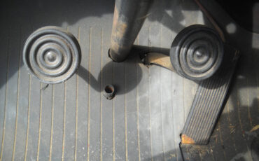 Ford-F-350-1953-Pickup-Truck-11