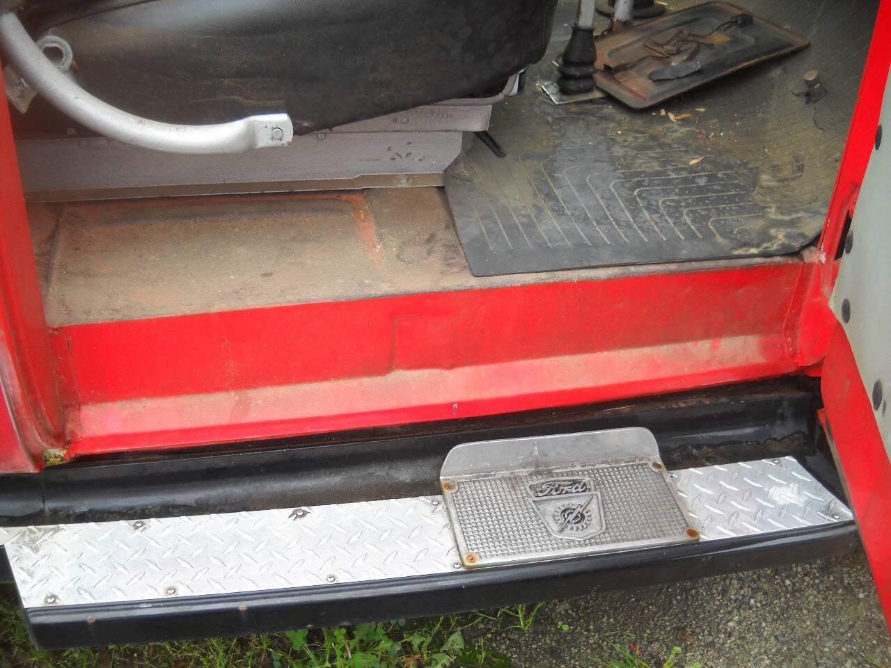 Ford-F-350-1953-Pickup-Truck-15